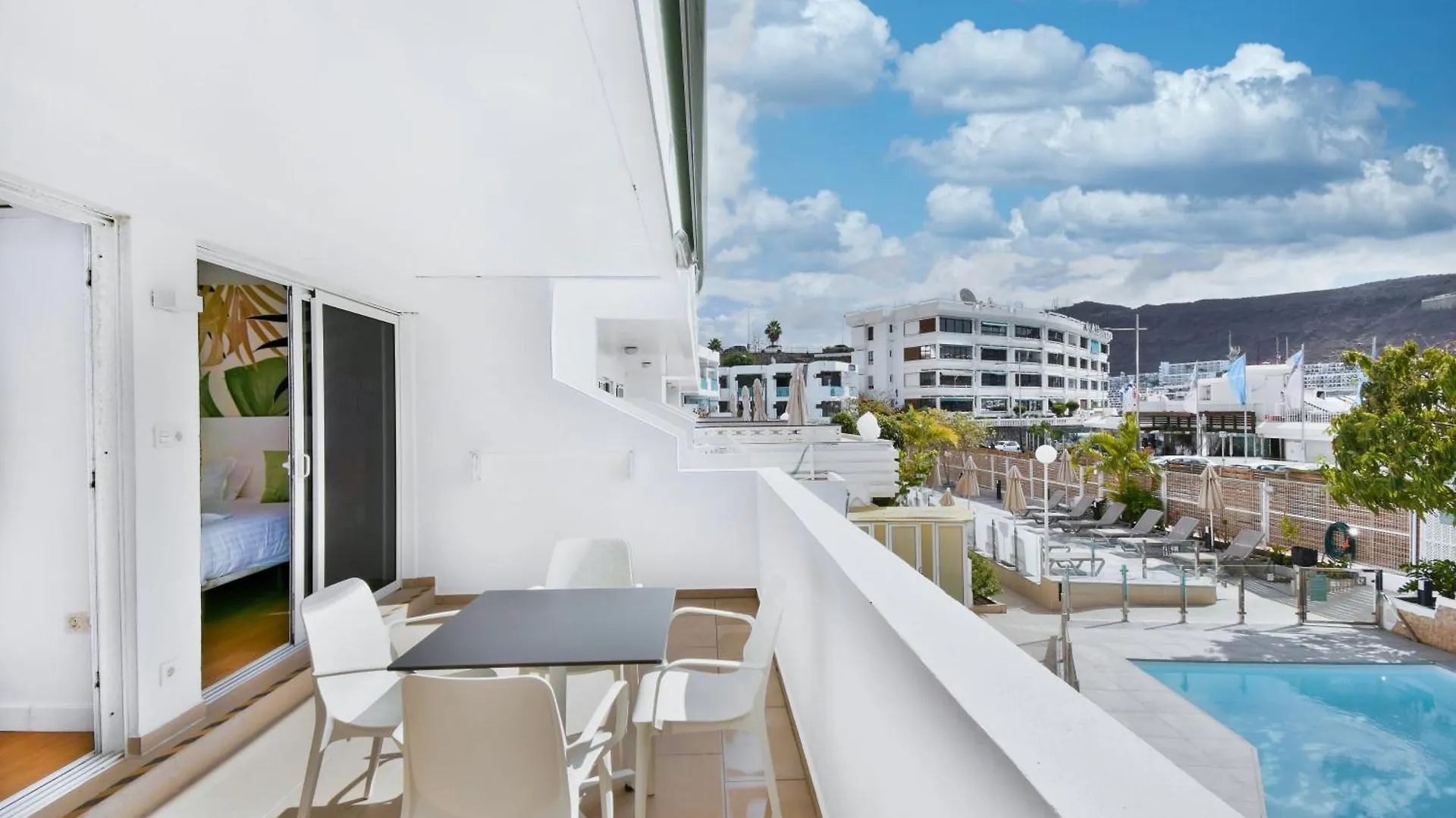 Lägenhetshotell Palm Suites Puerto Rico